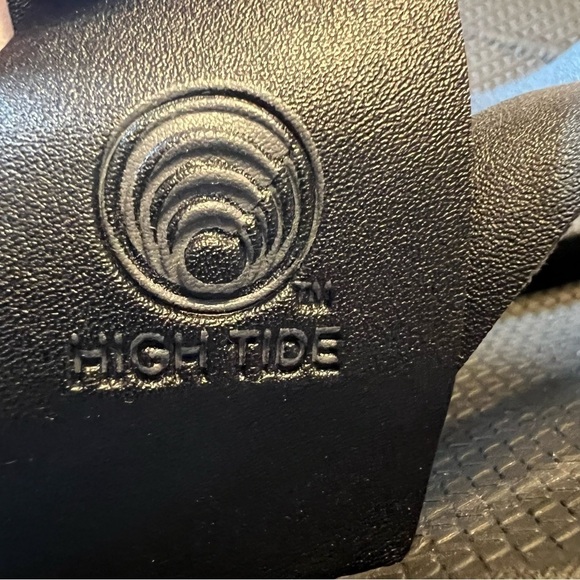 HIGH TIDE Women’s Slip-on Sandals Sz 8 Color Black Skid Resistant - Picture 7 of 11